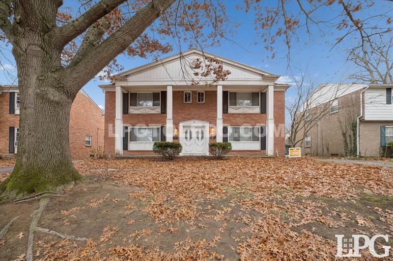 Foto principal - 3860 Sheffield Ct