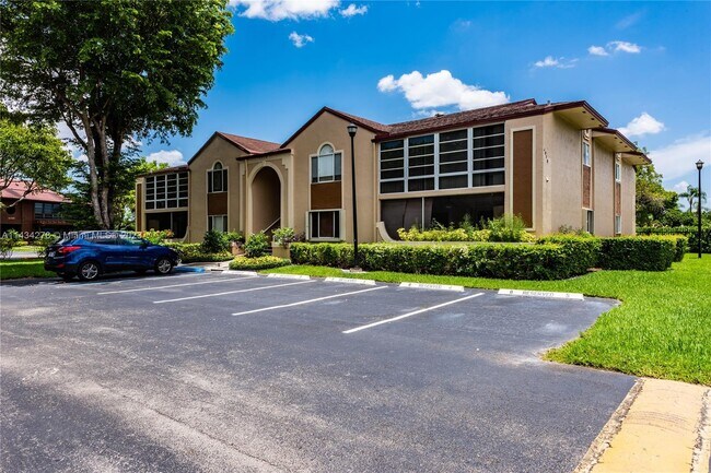 Building Photo - 4910 NW 102nd Ave
