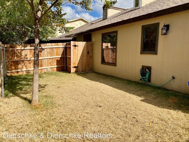 Foto del edificio - 3 br, 2 bath House - 3520 Juanita