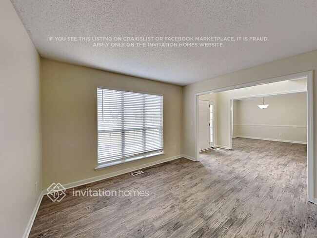 Foto del edificio - 3295 Franklin Forest Dr