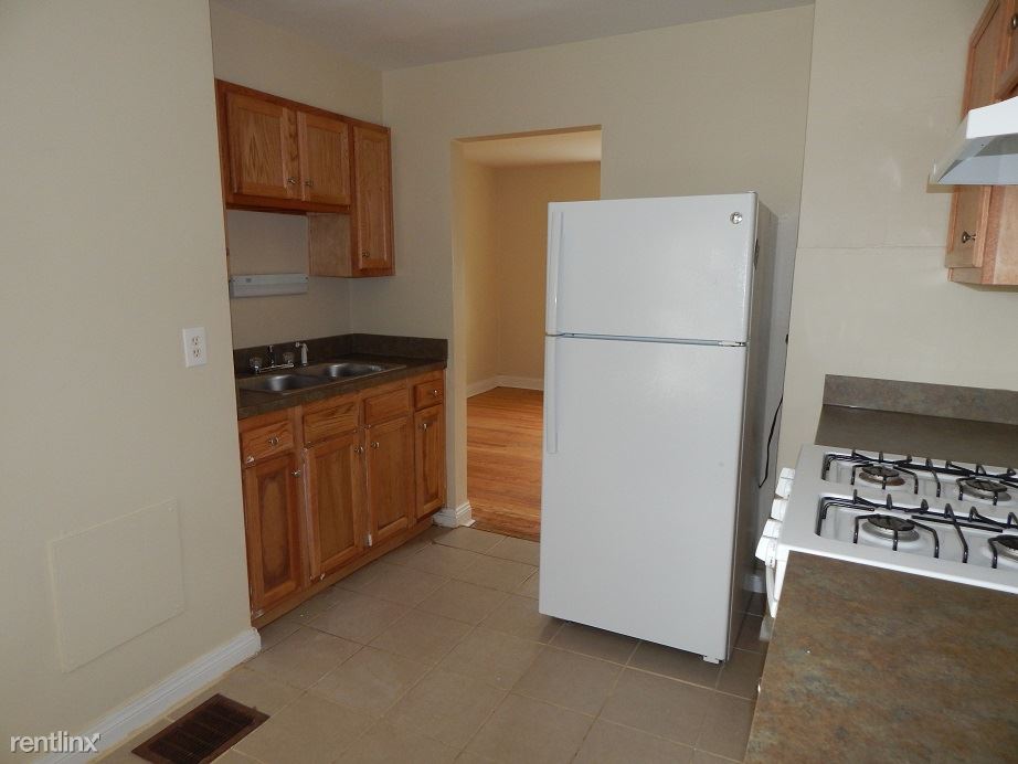 Primary Photo - 115 W Adair St