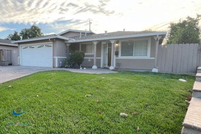 Building Photo - 4484 Lullaby Ln