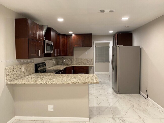 Foto del edificio - 7761 NW 42nd Pl