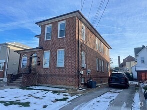 Building Photo - 215-34 36th Ave