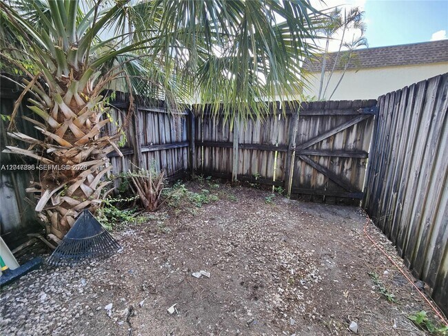 Foto del edificio - 4719 NW 9th Dr