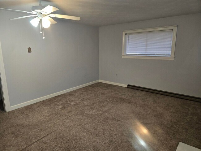 Foto del edificio - 7933 Belroi Rd