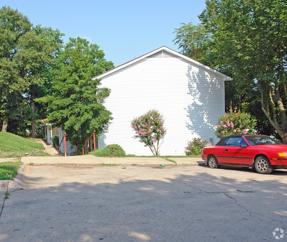 Foto principal - 3210 S Thompson St