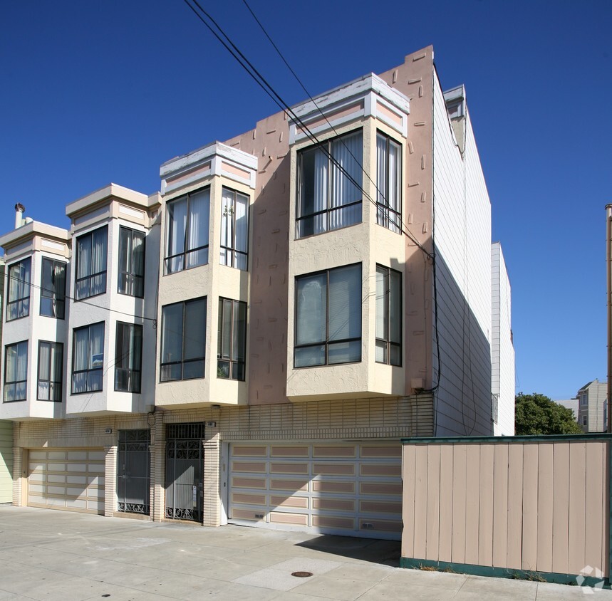 Building Photo - 480 22nd Ave