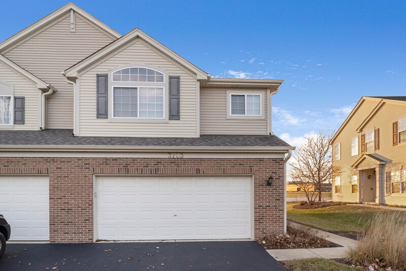 3723 Munson St, Plano, IL 60545 Townhome Rentals in Plano IL