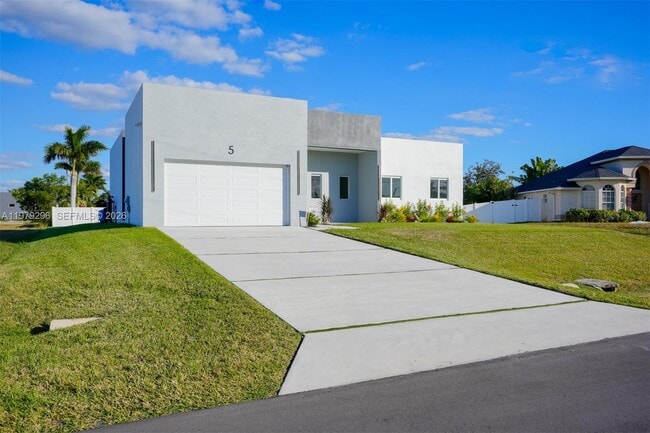 Foto del edificio - 5 SW 26th Pl