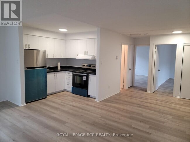 Photo du bâtiment - 2 Orchard Heights Blvd