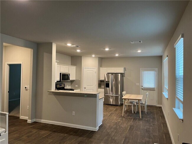 Building Photo - 14010 Levy Ln