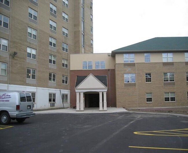 Foto del edificio - 11500 Detroit Ave