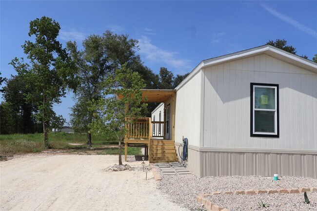 Building Photo - 9105-5914 18