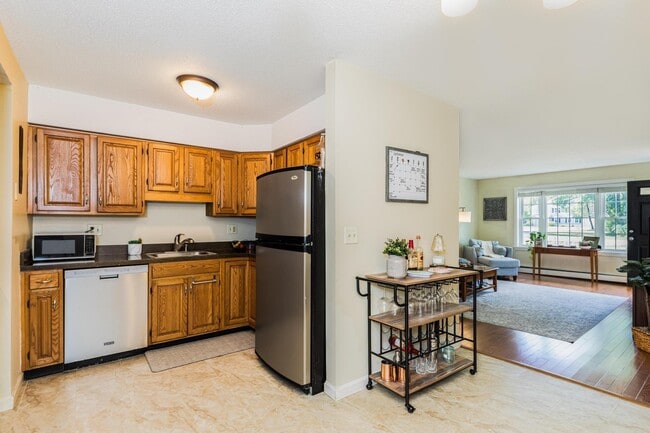 Building Photo - 608 Springbrook Cir