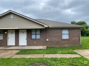 Building Photo - 20 Lennon Cv