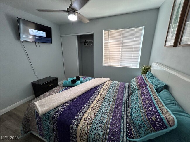 Foto del edificio - 5045 Spencer St