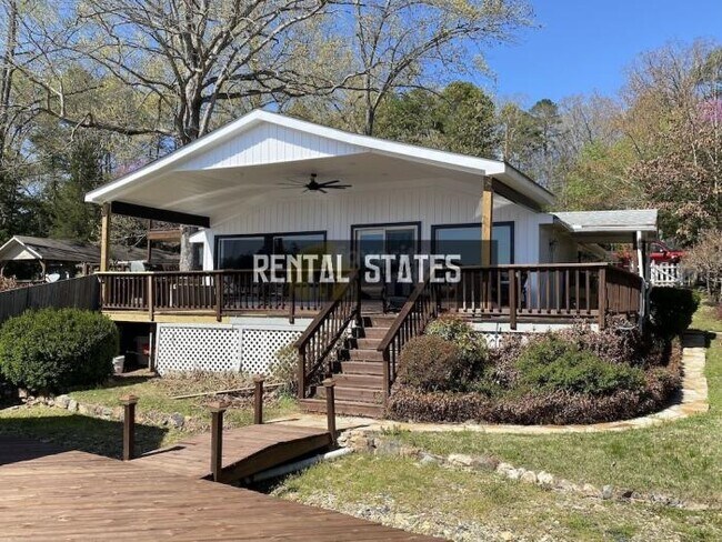 Building Photo - 3 bedroom in Hot Springs AR 71913