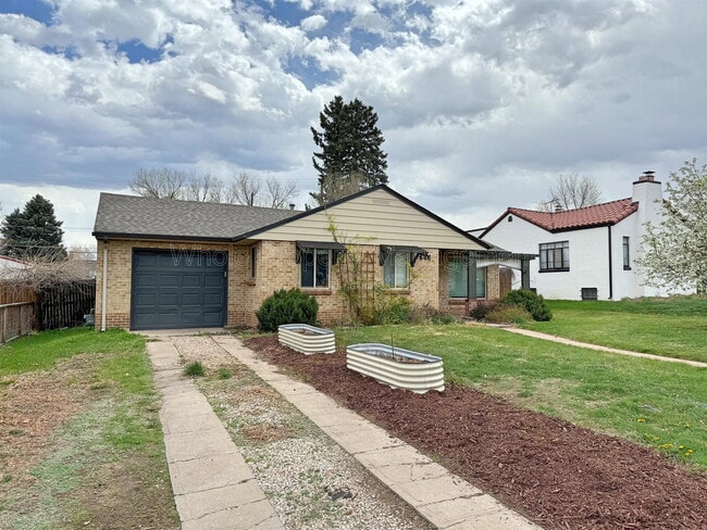 Photo - 646 S Canosa Ct House