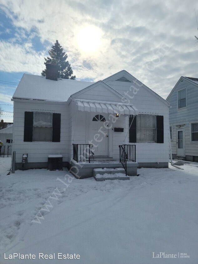 Primary Photo - 2 br, 1 bath House - 2211 W Sylvania Avenue