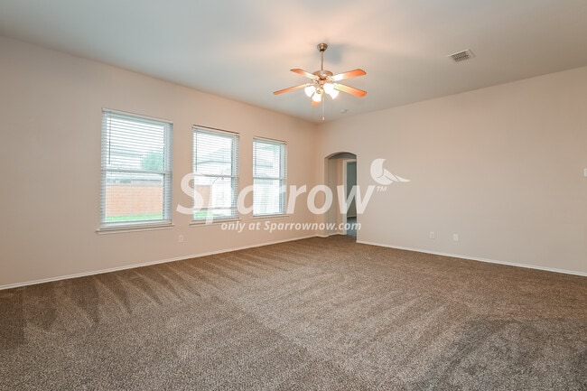 Building Photo - 1007 Spofford Drive