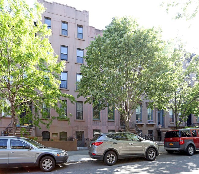 Building Photo - 235 Union St