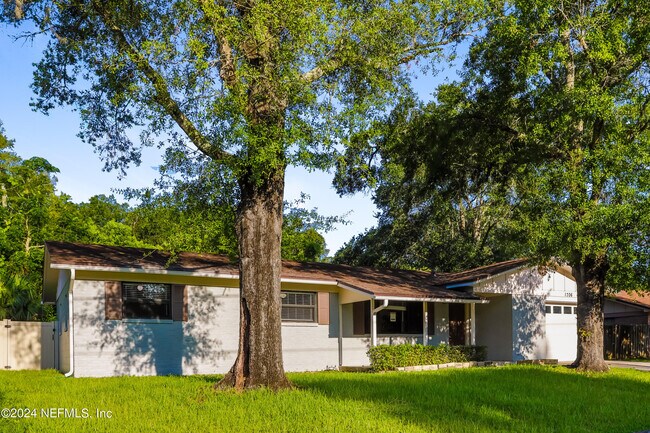 Building Photo - 1706 Grove Park Dr