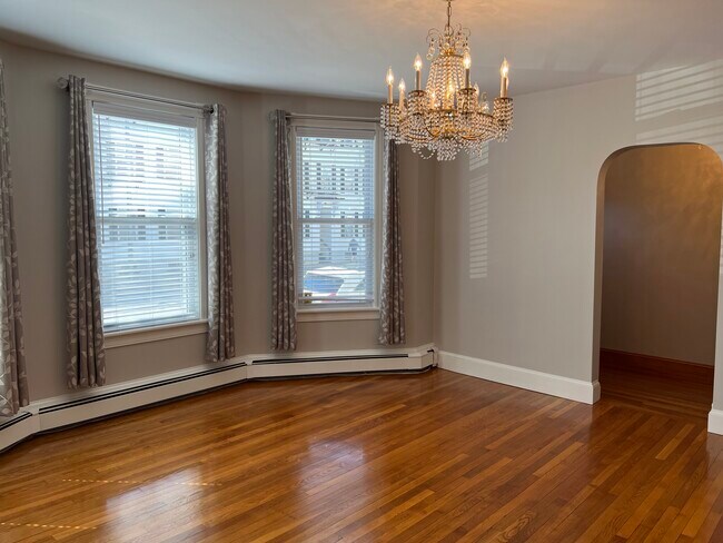 Foto del edificio - 81 Hampshire St