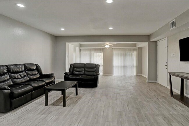 Foto del edificio - 12633 Memorial Dr