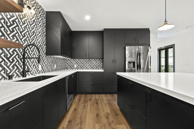 Foto del edificio - 5422 Monroe St