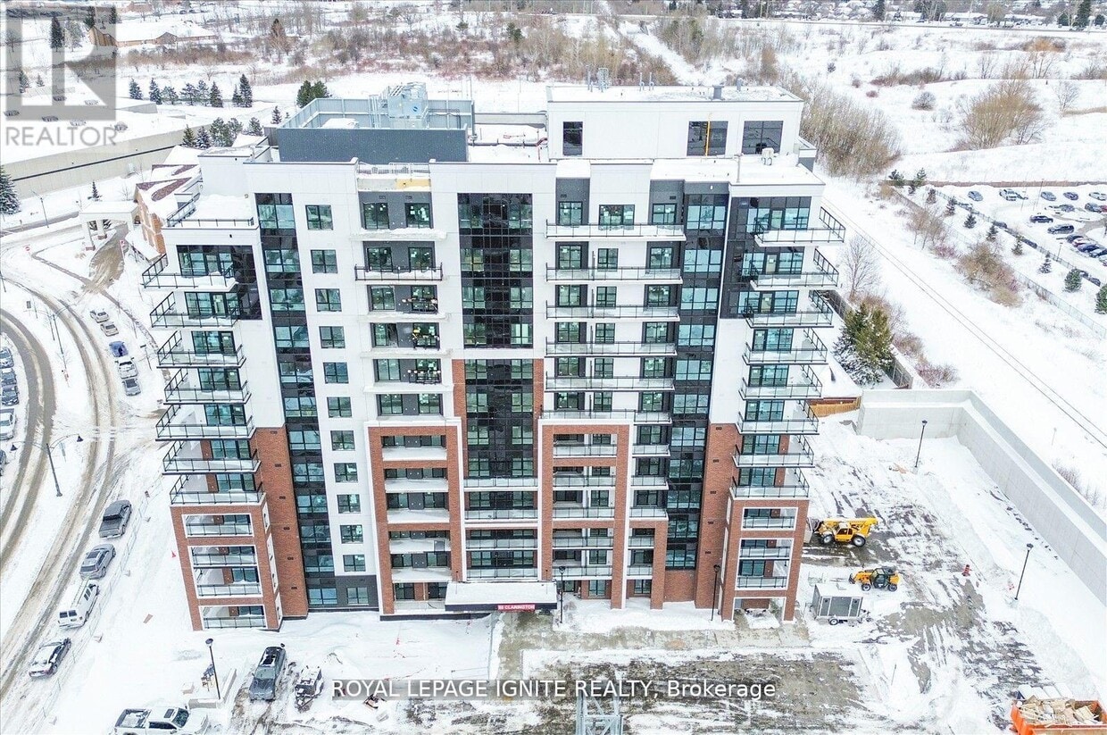 Photo principale - 55-755 Clarington Blvd