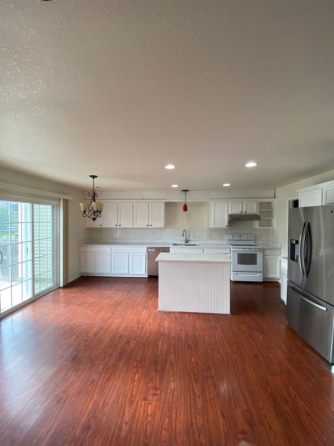 Photo - 3 bedroom 2 bathroom duplex in Englewood House