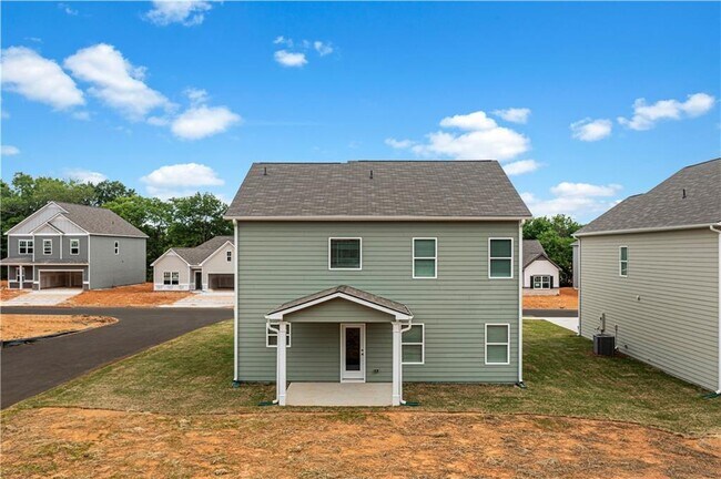 Building Photo - 112 Meadow Ln