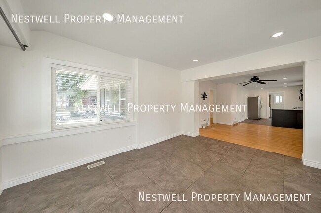 Foto del edificio - 260 Hampton Ave S