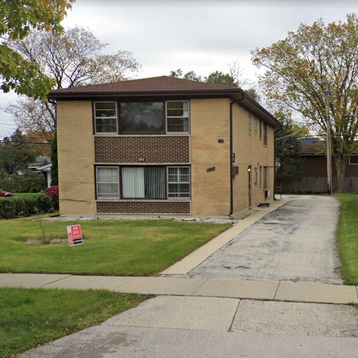 Primary Photo - 690 N West Ave