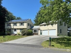 Building Photo - 6 Conestoga Rd