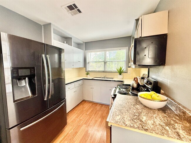 Foto del edificio - 2027 Sheridan St