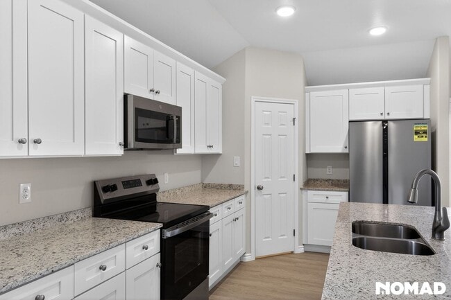 Foto del edificio - 1409 Bajada St