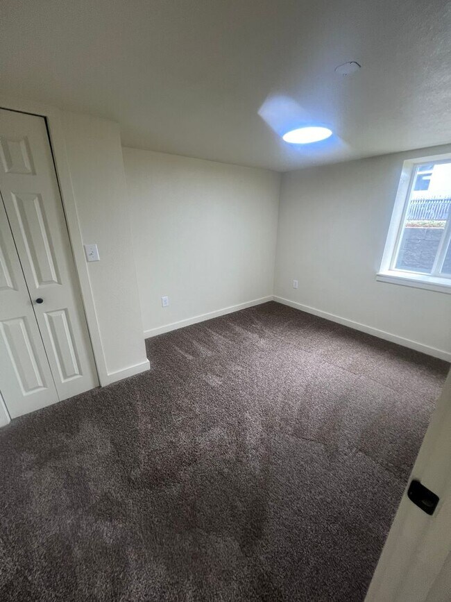 Foto del edificio - 1206 Gregory Way