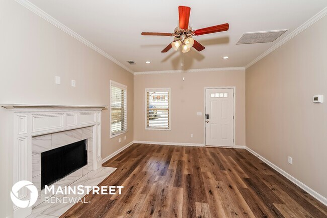 Foto del edificio - 2554 Summit Park Rd