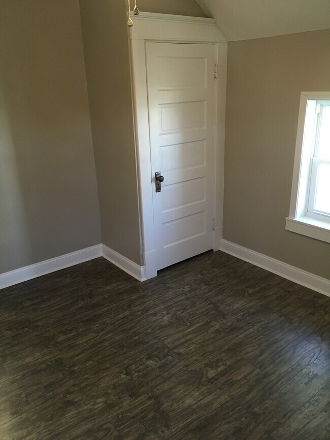 Foto del edificio - 4bdrm 1ba House for Rent $975 Central Heat & Air
