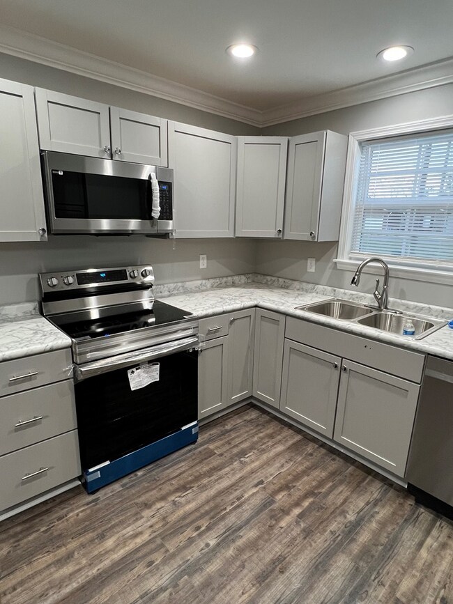 105 Pinecrest Blvd, Thomasville, GA 31792 House Rental in Thomasville