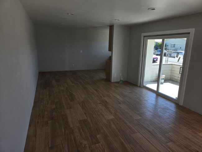 Foto del edificio - 14700 Hubbard St