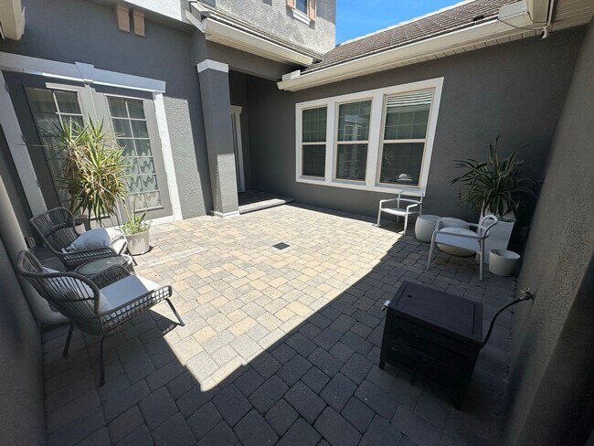 Building Photo - Lake Mary - Furnished, 4 Bedroom, 5.5 Bathroom - $5,995.00