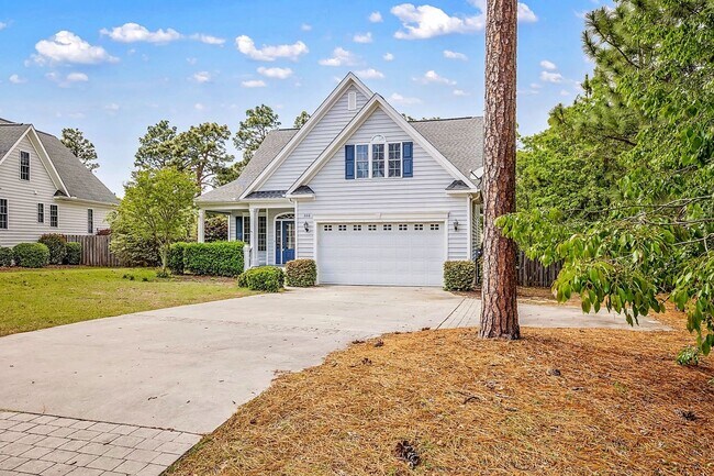 Building Photo - 3 br, 2.5 bath House - 300 Surry Circle Dr S