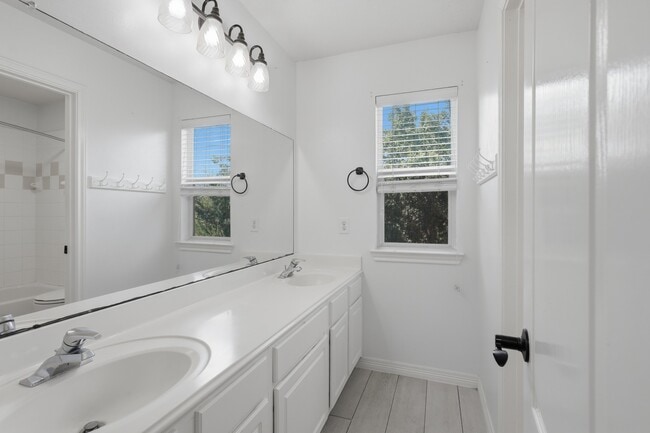 Building Photo - 19114 Canyon Vista Ct