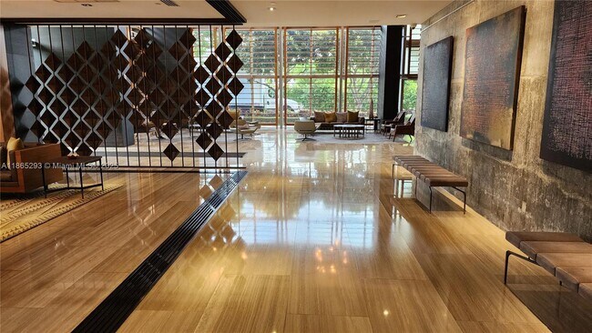 Foto del edificio - 3470 E Coast Ave