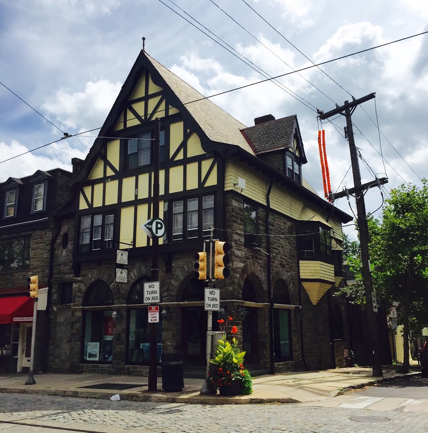 Foto principal - 8532 Germantown Ave
