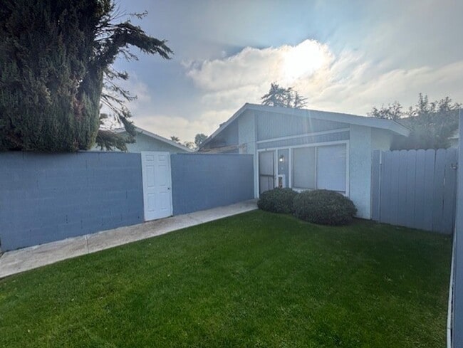 Building Photo - 2816 Ashe Rd