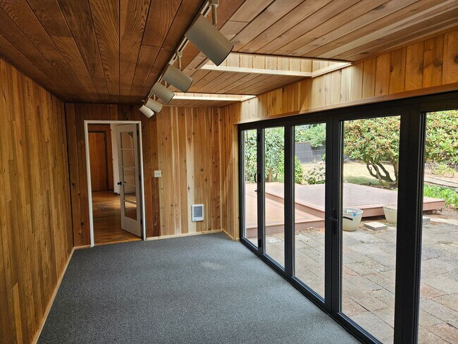 Foto del edificio - Beautiful 3BD/2BA Home In Hayden Bridge Area